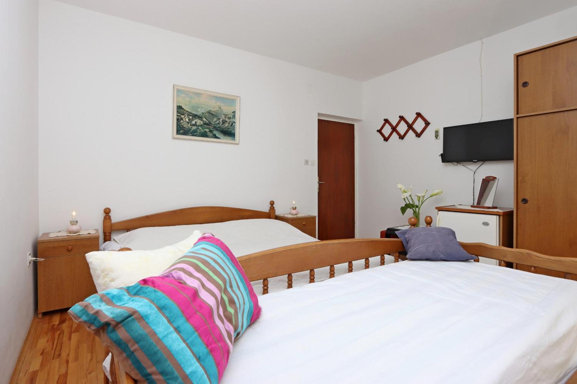 Apartments And Rooms By The Sea Banjol, Rab - 19692 部屋 写真