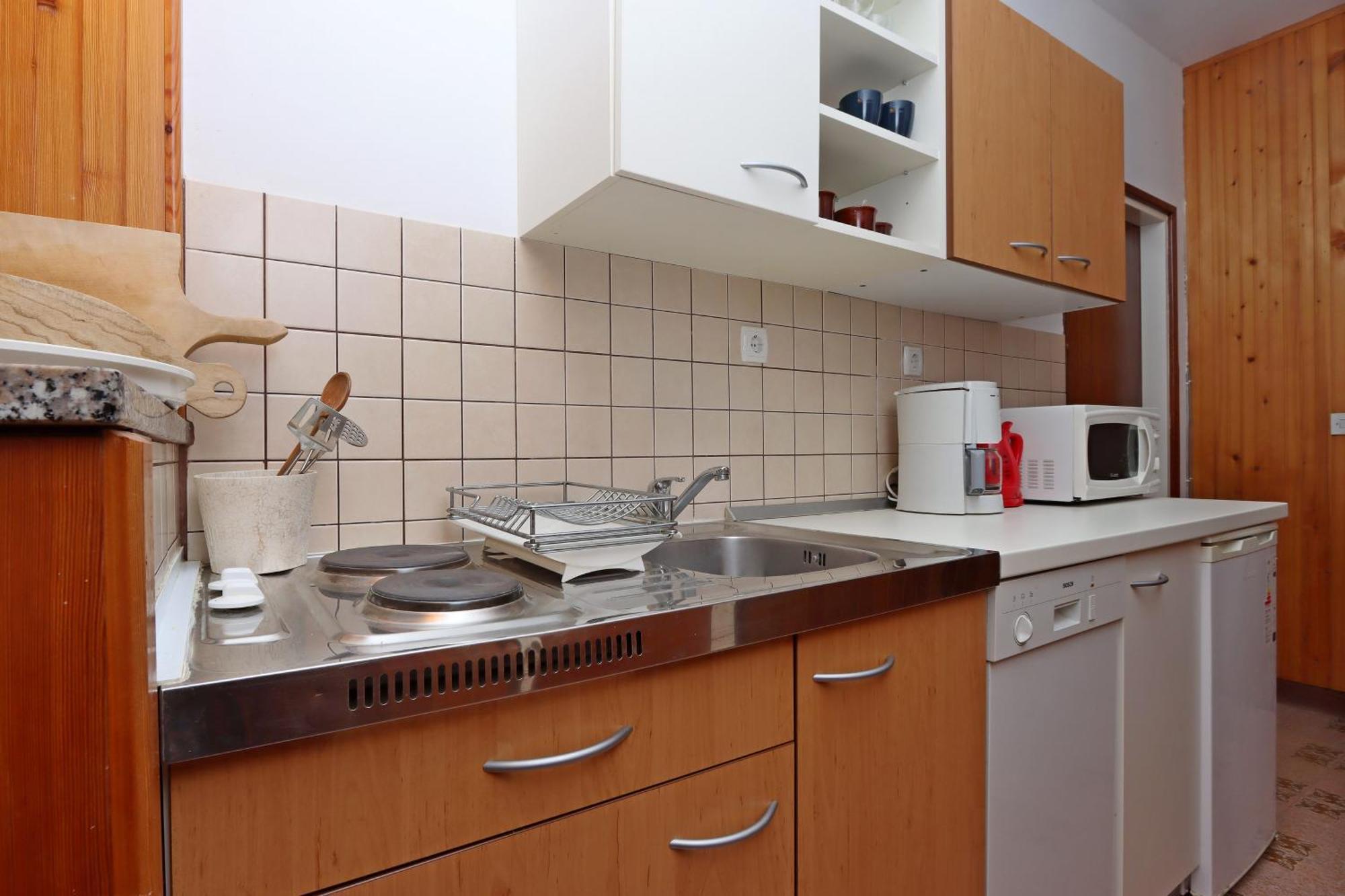 Apartments And Rooms By The Sea Banjol, Rab - 19692 部屋 写真