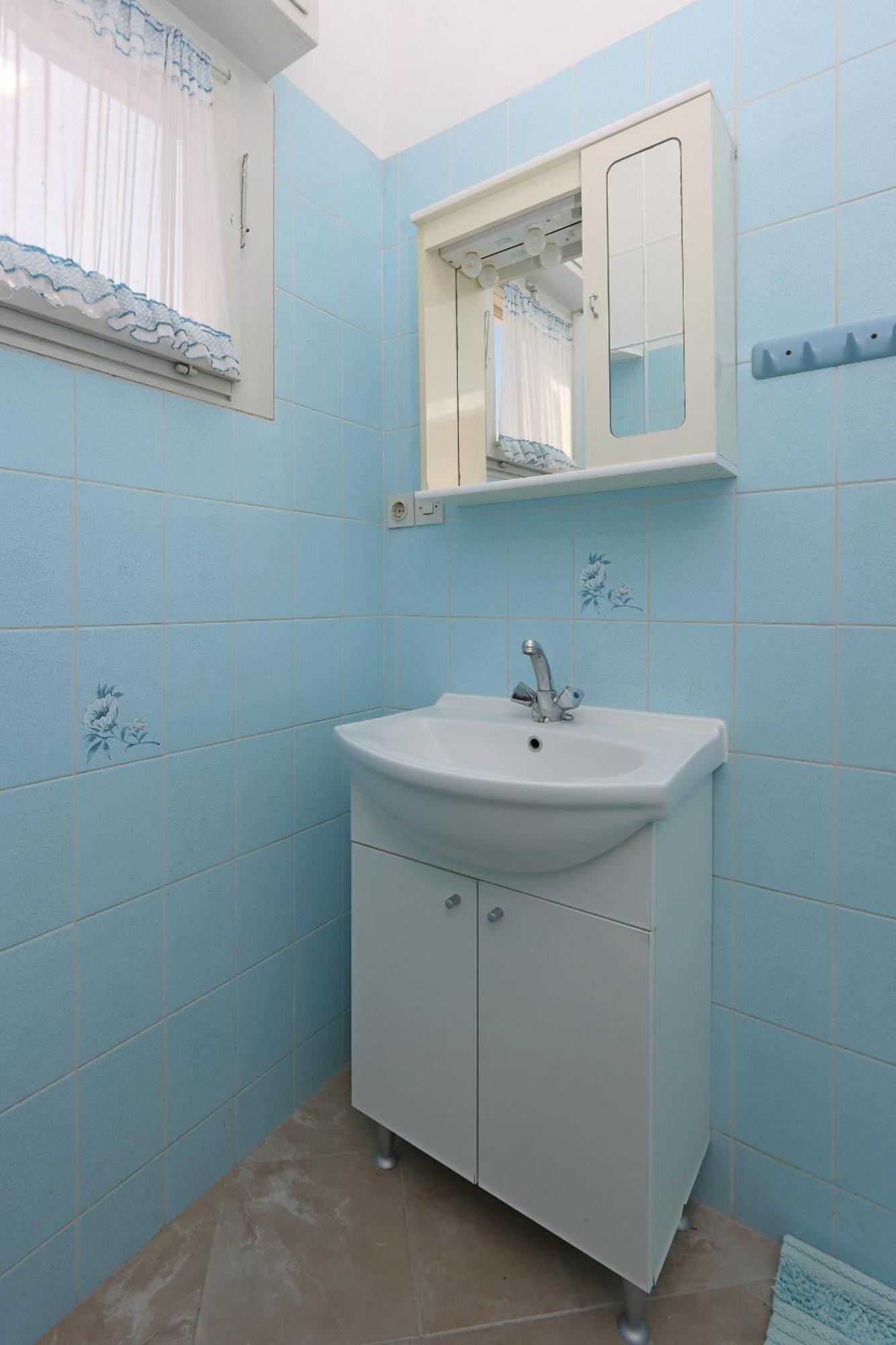 Apartments And Rooms By The Sea Banjol, Rab - 19692 部屋 写真